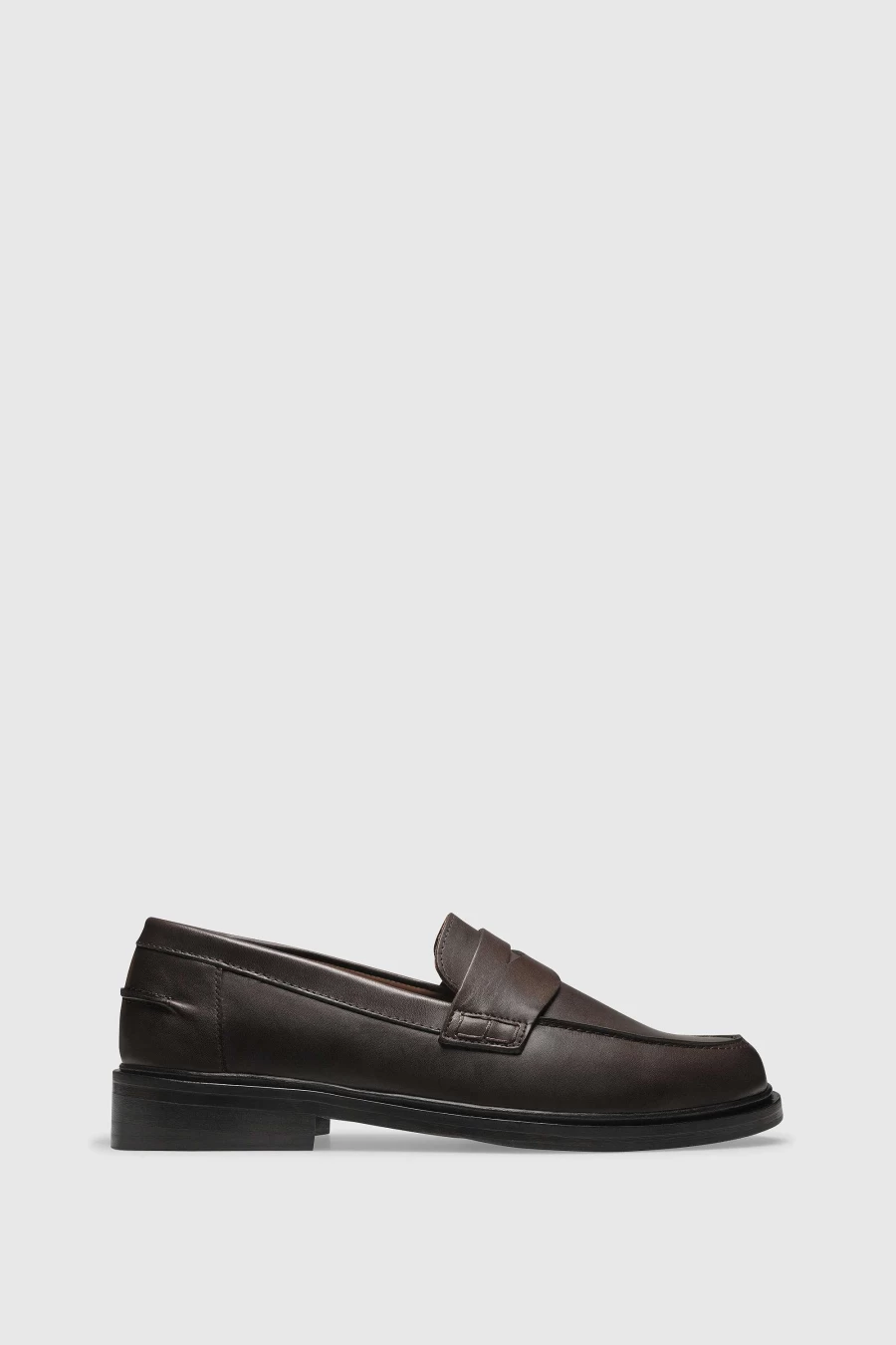 Unützer Men's Loafer 5000 in Schwarz Vitello Leather - Classic Black Leather Shoes for Men